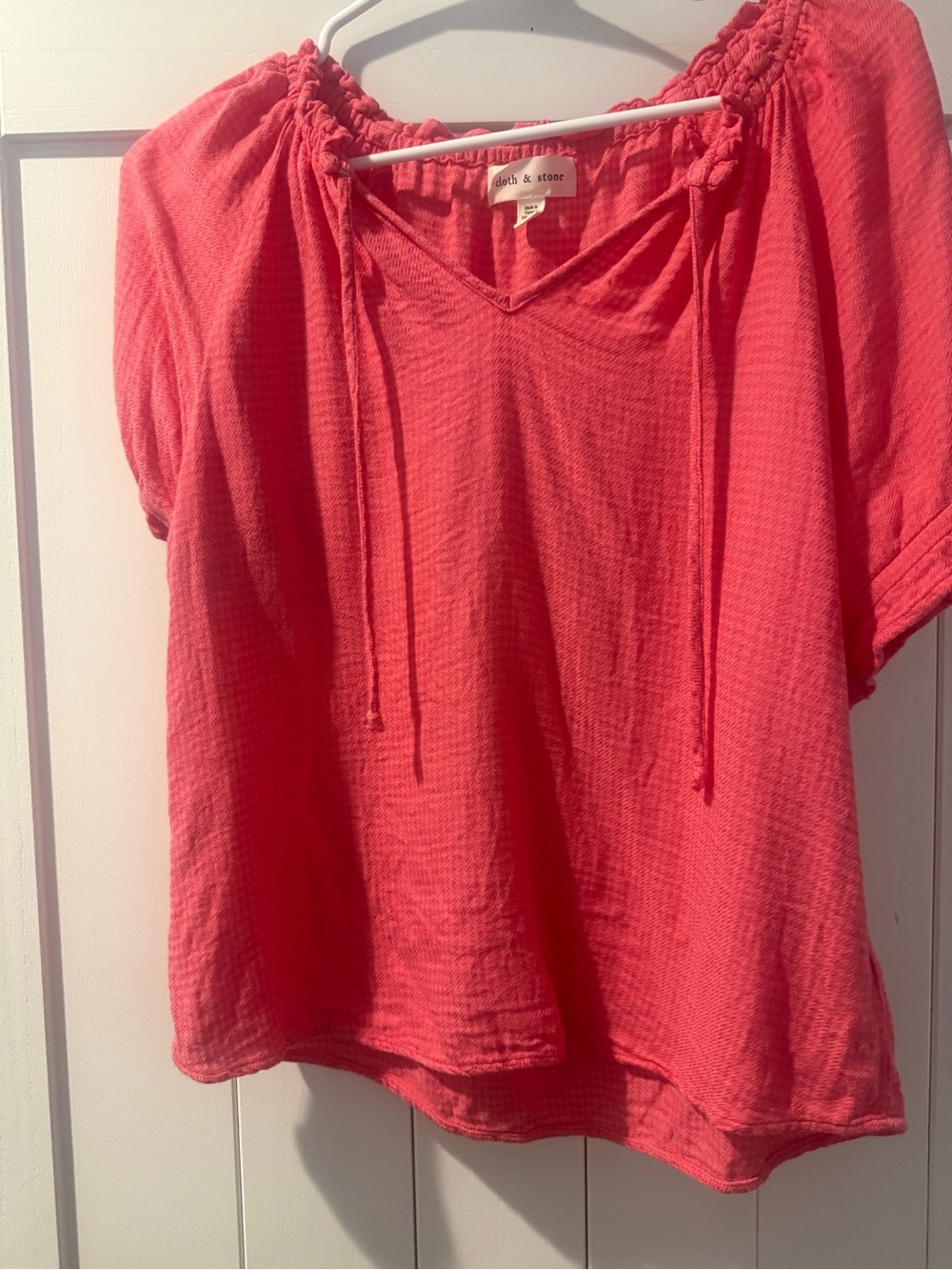 cloth & stone Coral Tie-Neck Peasant Top